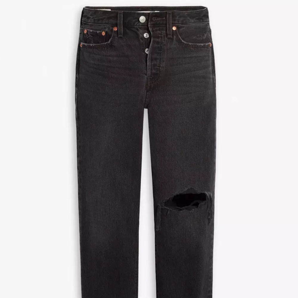 Levi's High Rise Black Distressed Jeans - Picture 5 of 5
